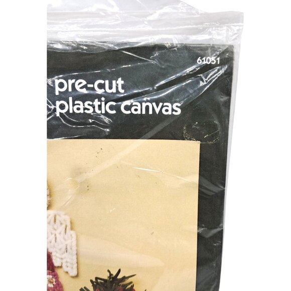 Bucilla "Angels" Ornaments Set Of 3 Pre-Cut Plastic Canvas Kit Crafts Vintage - Picture 4 of 6